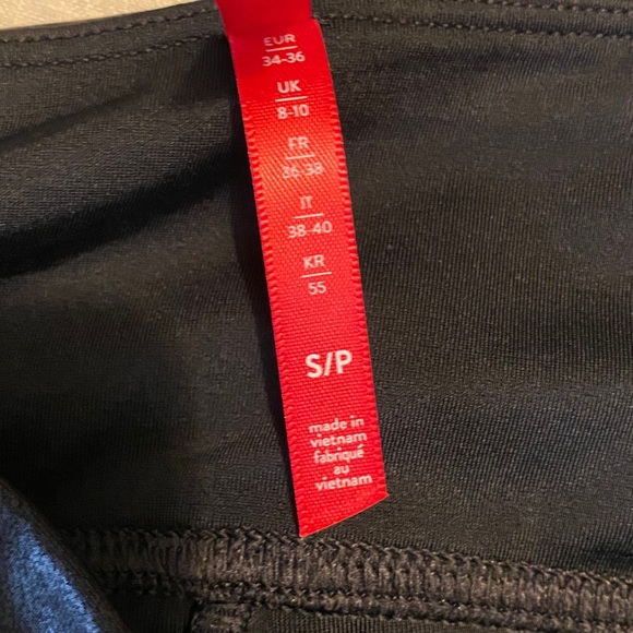 **1 left**New w/tags Spanx Faux Leather leggings S - Picture 5 of 10